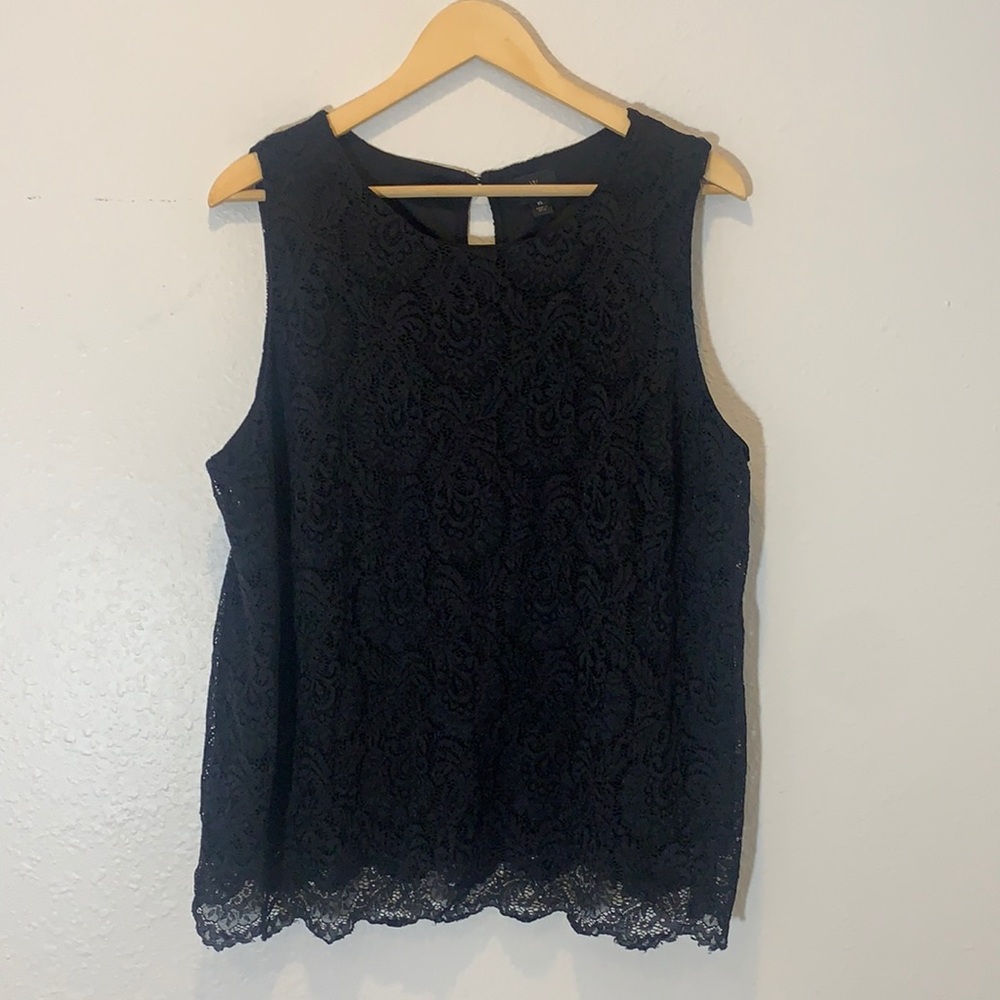 3/$15 Worthington Lined Lace Black Sleeveless Top